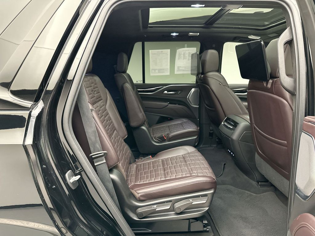 2021 Cadillac Escalade Sport Platinum 7