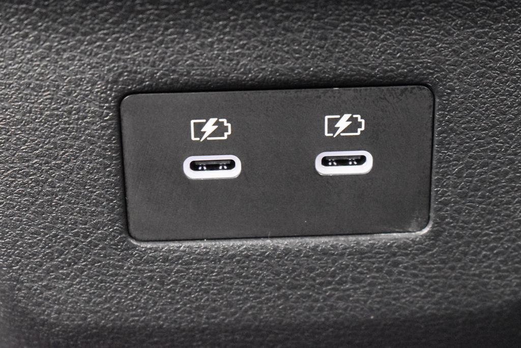 Thumbnail: 2026 Nissan Kicks - 32