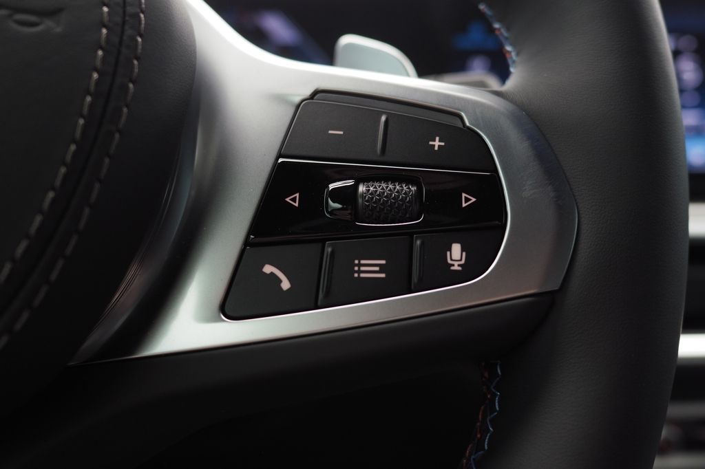 Thumbnail: 2026 BMW X5 - 13