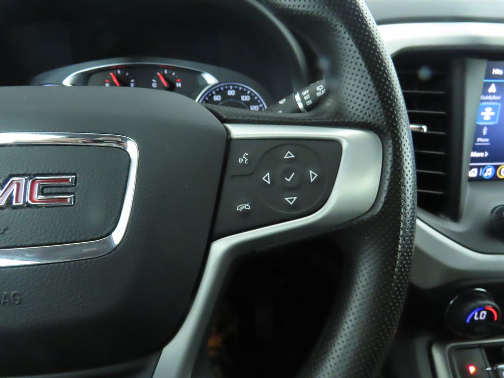 2023 GMC Acadia SLE 12