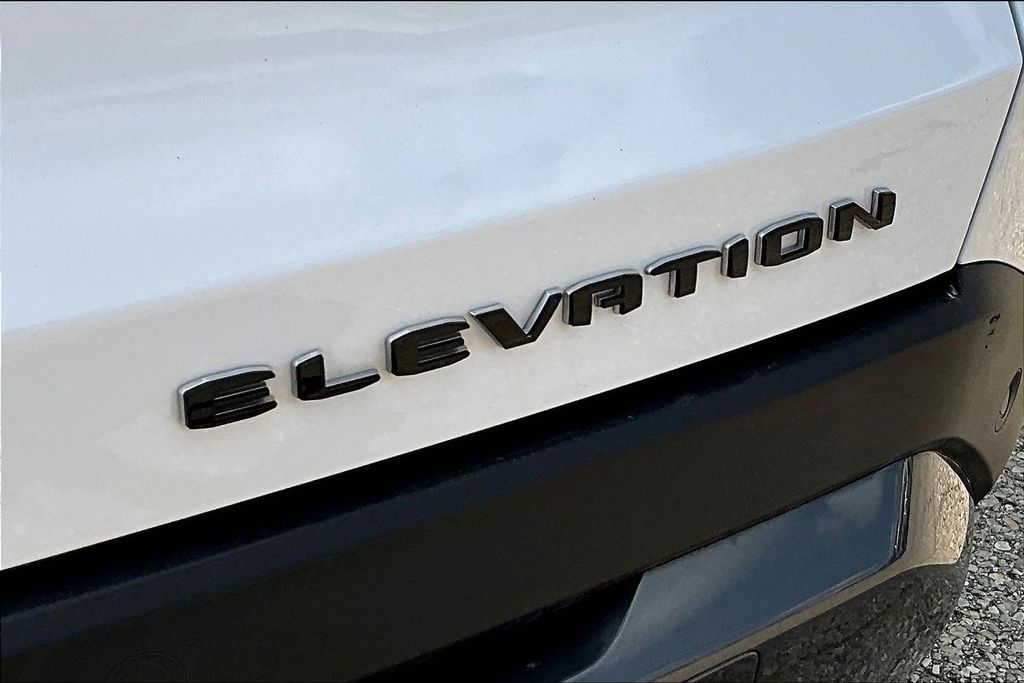 Used 2025 GMC Terrain SUV