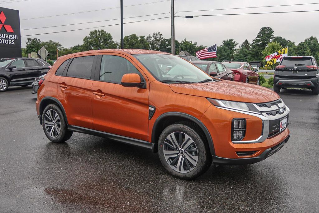 2025 Mitsubishi Outlander Sport ES - Photo 6
