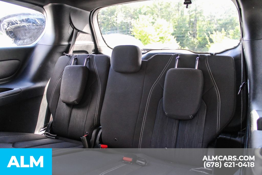 Used 2019 White Chrysler Touring Plus image 18