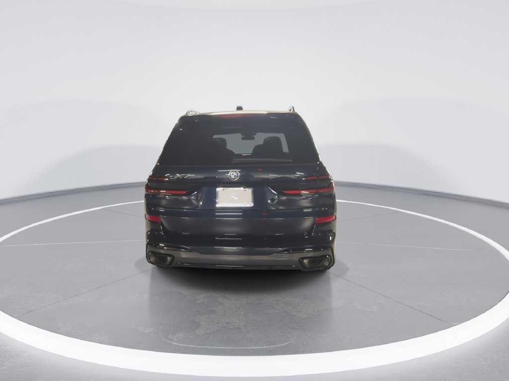 Thumbnail: 2027 BMW X7 - 7