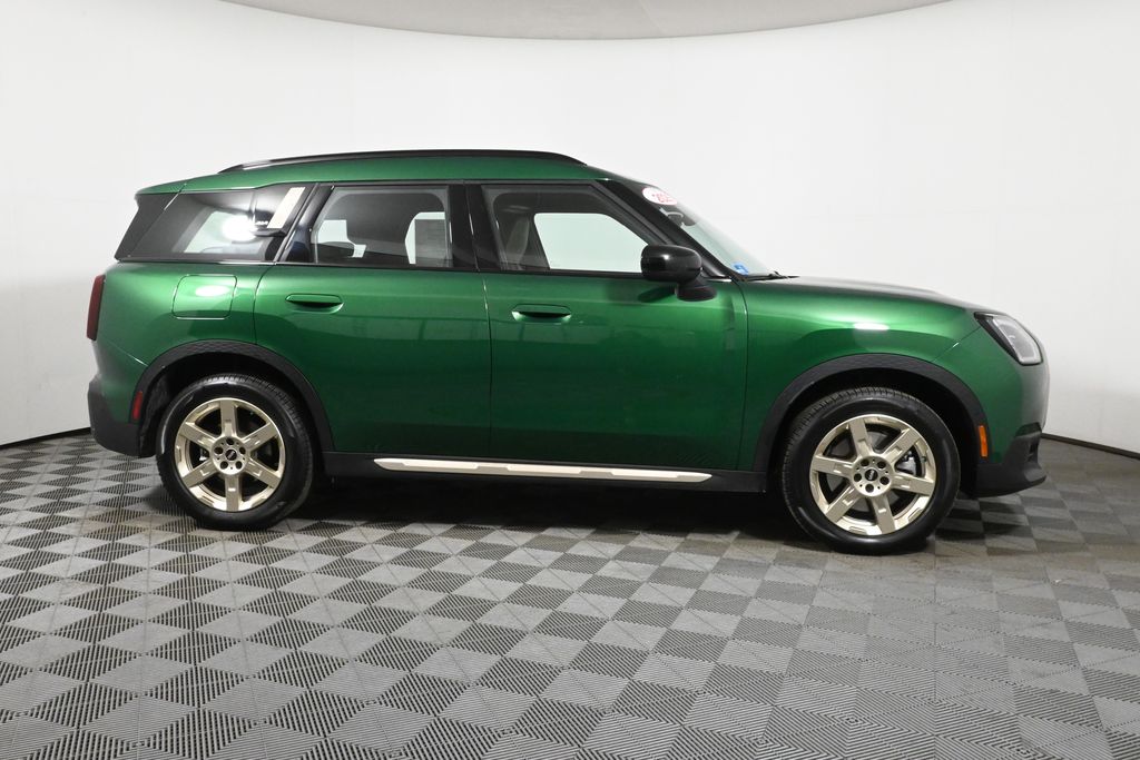 2025 MINI Cooper Countryman Base 8