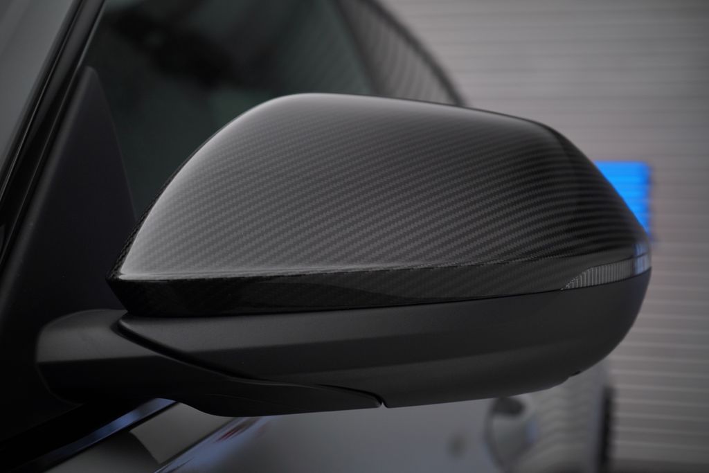 Thumbnail: 2024 Audi RS Q8 - 14