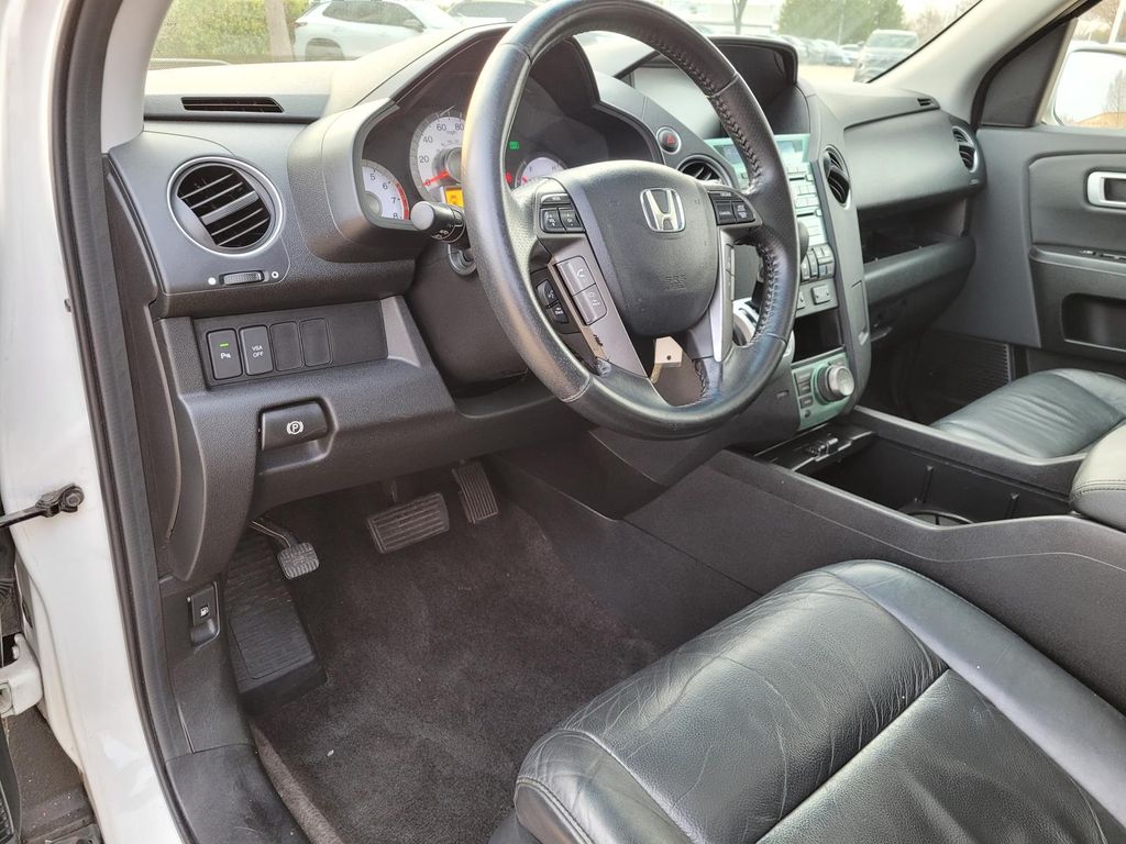 used 2011 Honda Pilot car, priced at $5,995