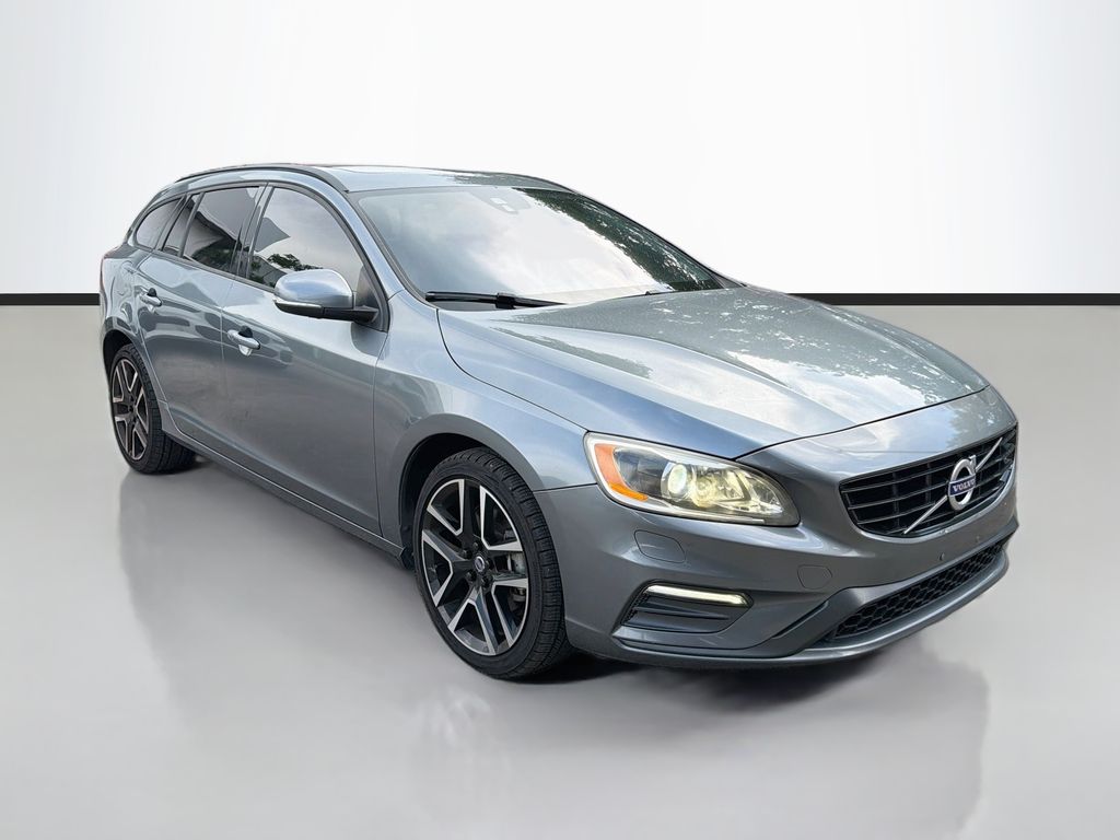 2018 Volvo V60 T5 Dynamic
