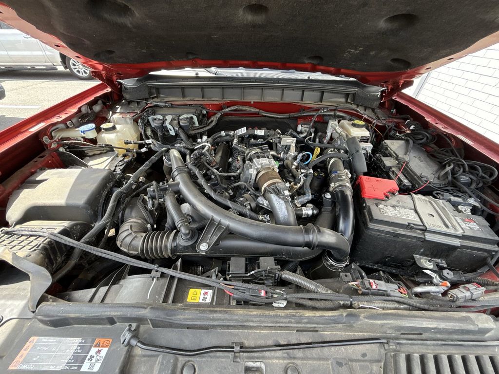 Used 2022 Chili Pepper Red Ford Badlands image 17