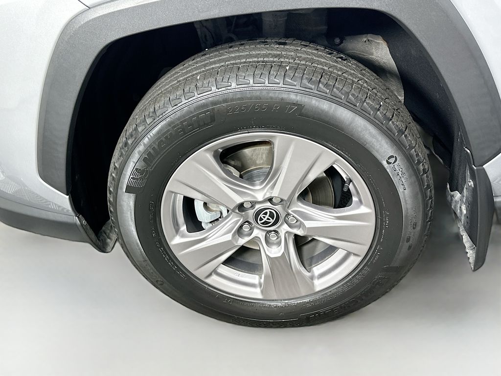 Thumbnail: 2023 Toyota RAV4 - 31