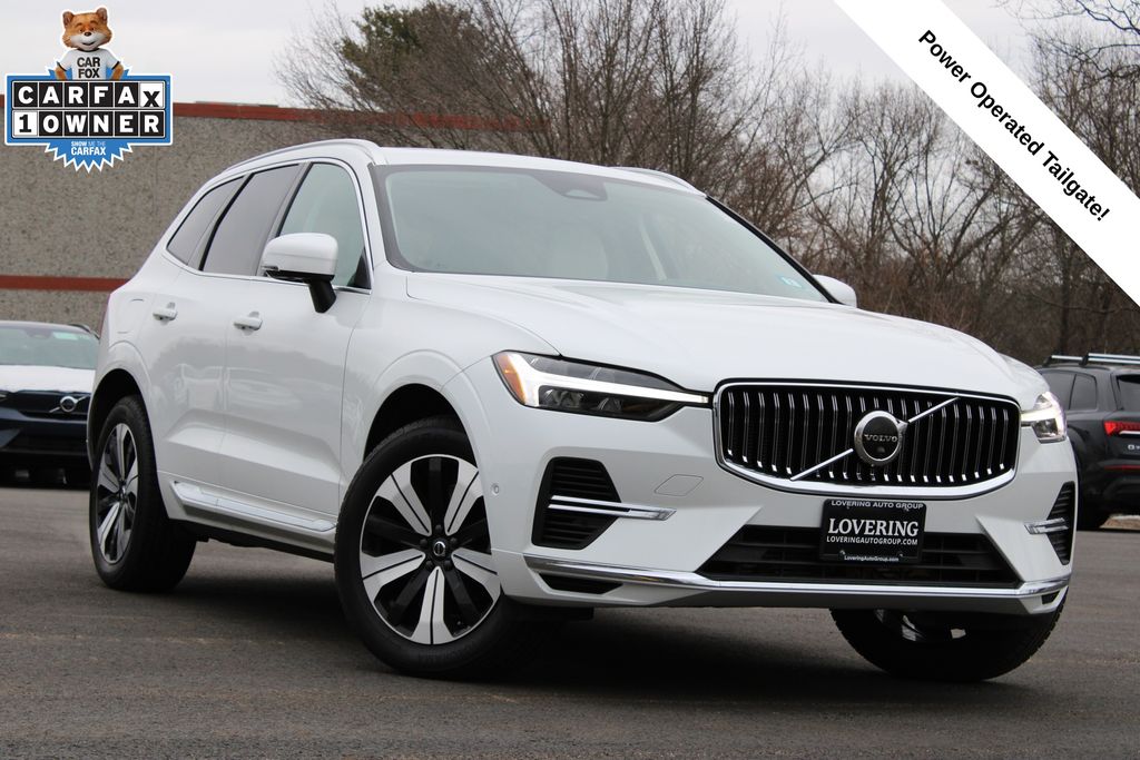 Crystal White Metallic 2023 Volvo XC60 Recharge T8 Plus Bright Theme eAWD SUV / Crossover All-Wheel Drive Automatic