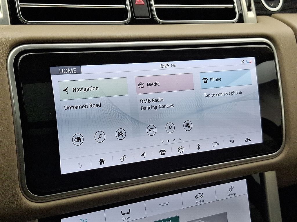 Thumbnail: 2021 Land Rover Range Rover - 25