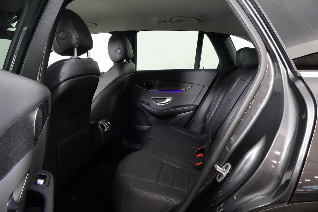 Thumbnail: 2022 Mercedes-Benz GLC - 11