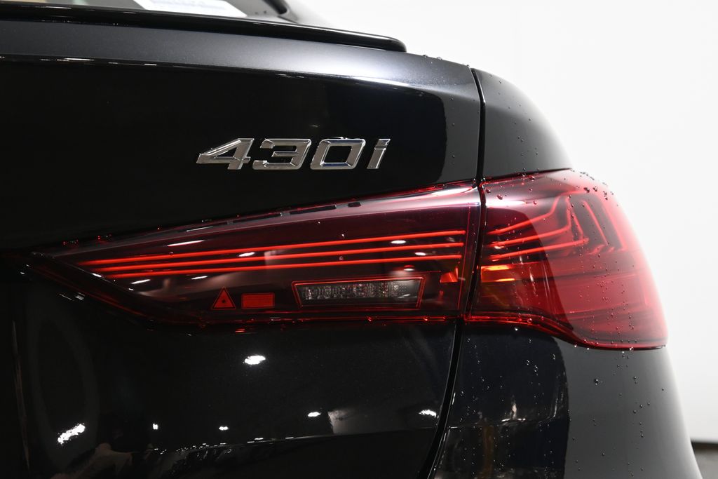 Thumbnail: 2026 BMW 4 Series - 13