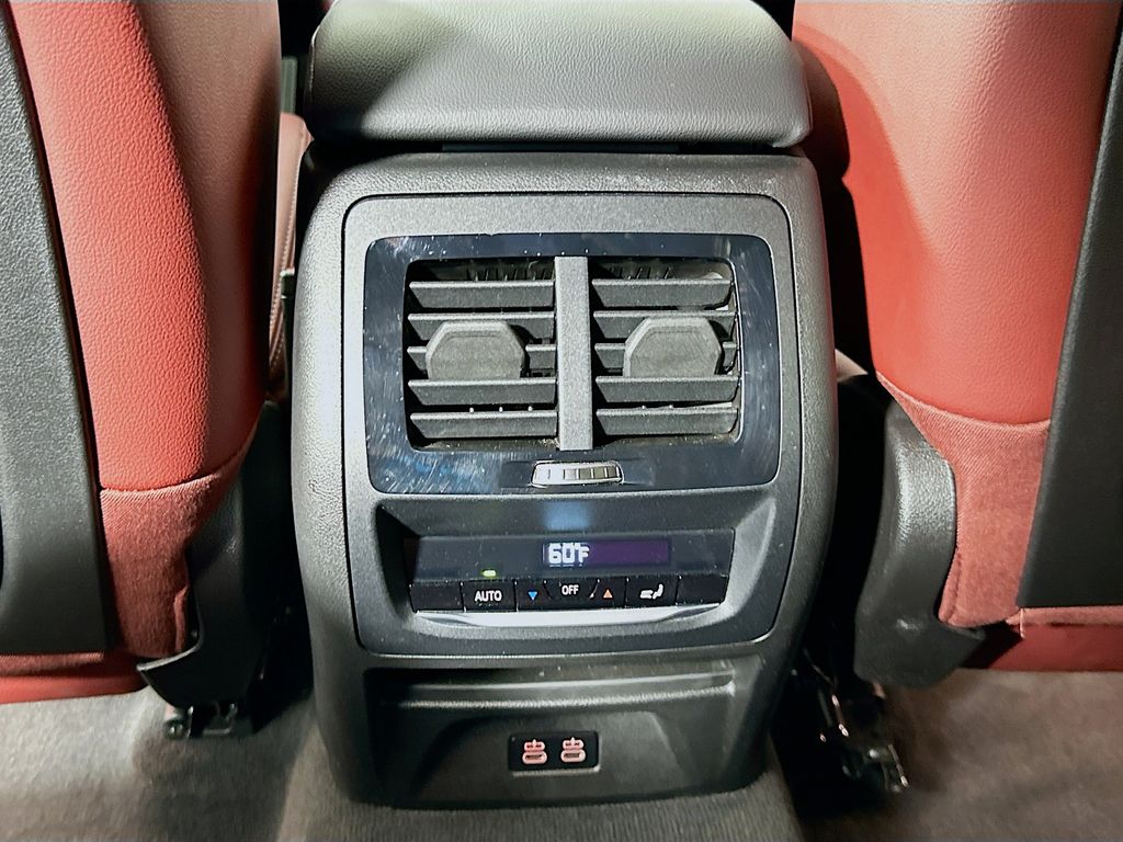 Thumbnail: 2025 BMW X4 - 26