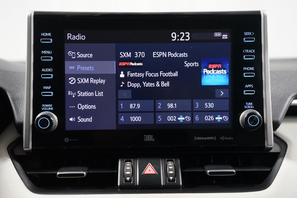 Thumbnail: 2022 Toyota RAV4 - 17