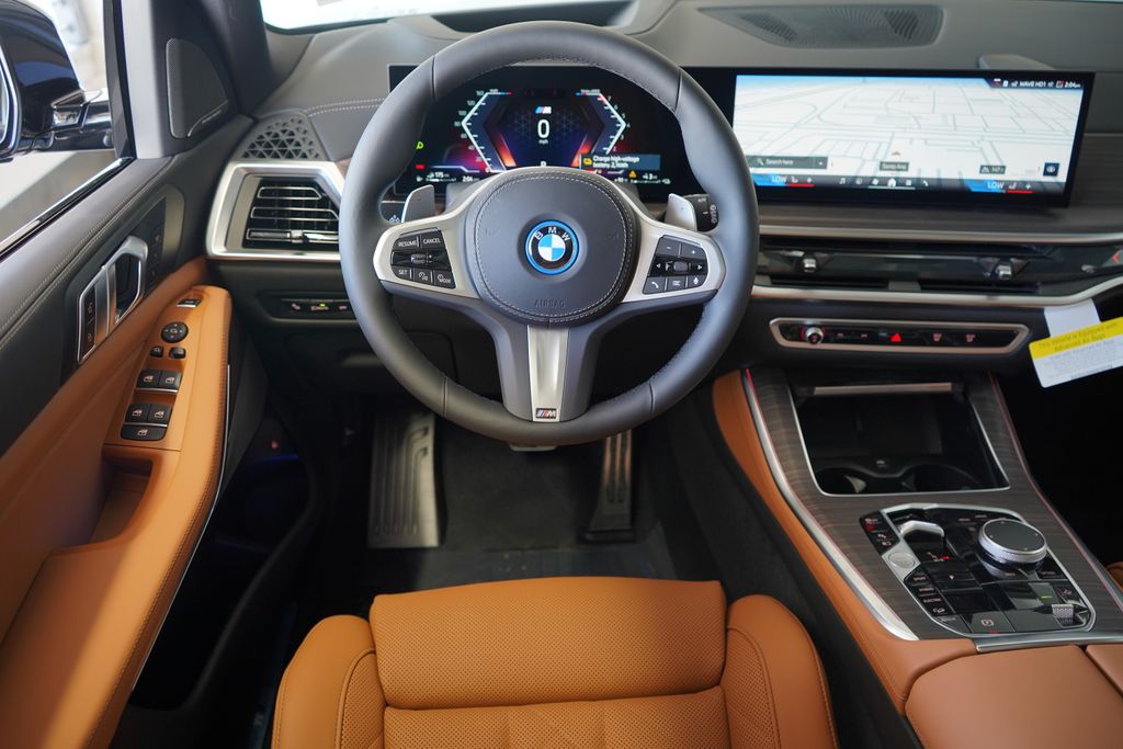 Thumbnail: 2026 BMW X5 - 17