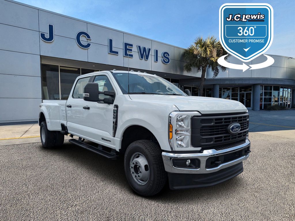 2025 Ford F-350 Super Duty XL