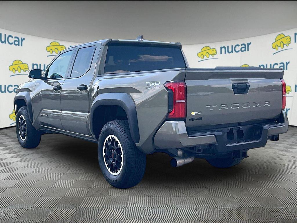 2024 Toyota Tacoma — photo 4
