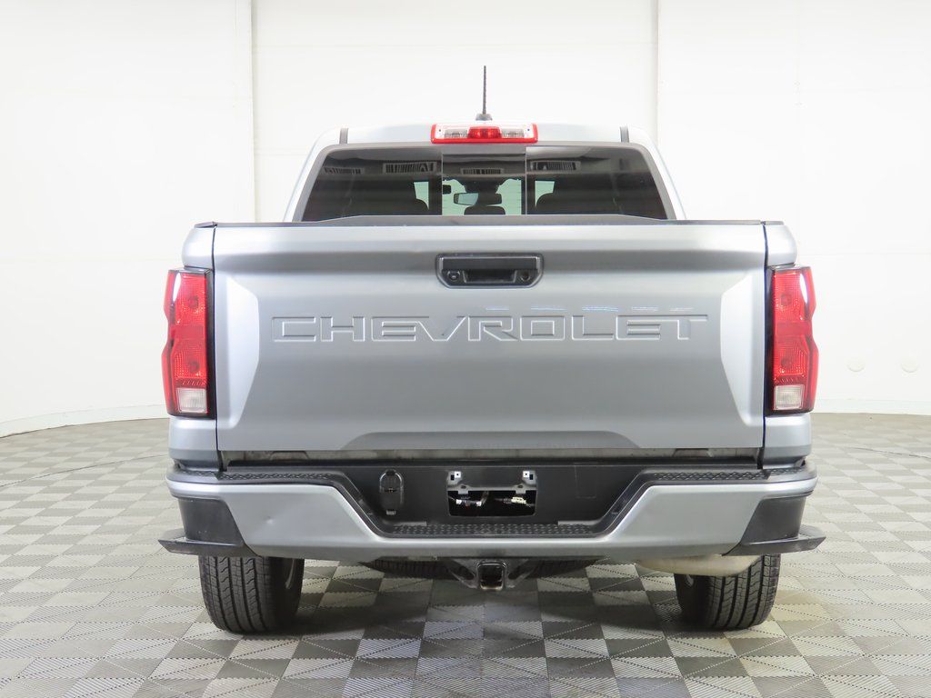 Thumbnail: 2023 Chevrolet Colorado - 6