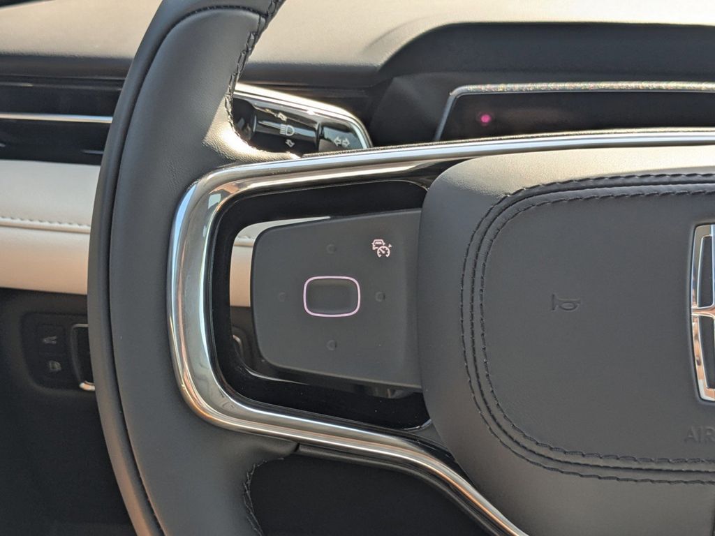 2025 Lincoln Nautilus Hybrid Reserve