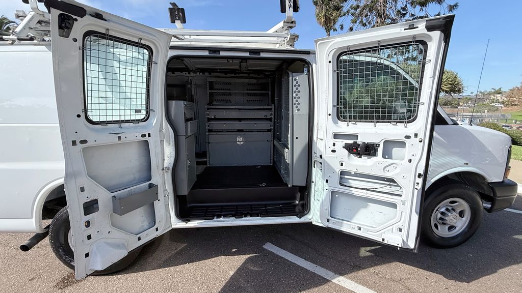 Used 2015 Chevrolet Express 2500 Work Van 3D Cargo Van