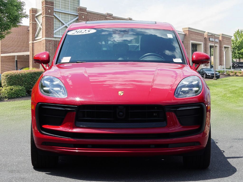 Thumbnail: 2025 Porsche Macan - 2