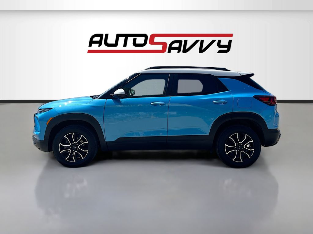 Used 2025 Blue Chevrolet ACTIV image 4