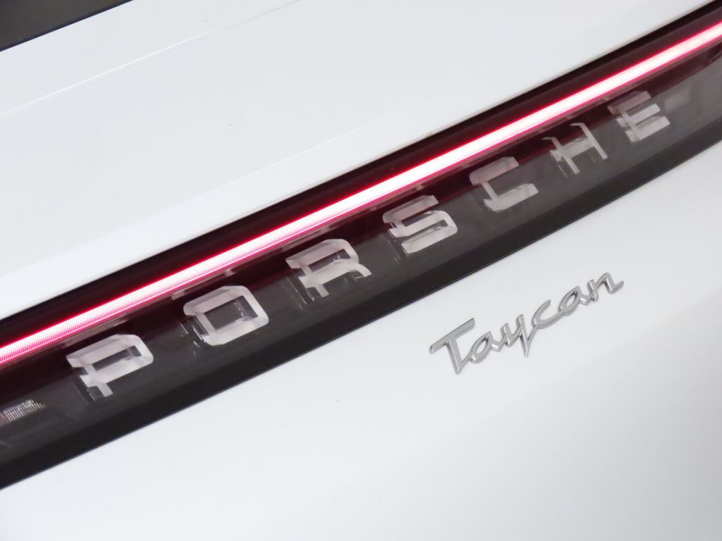 Thumbnail: 2023 Porsche Taycan - 12