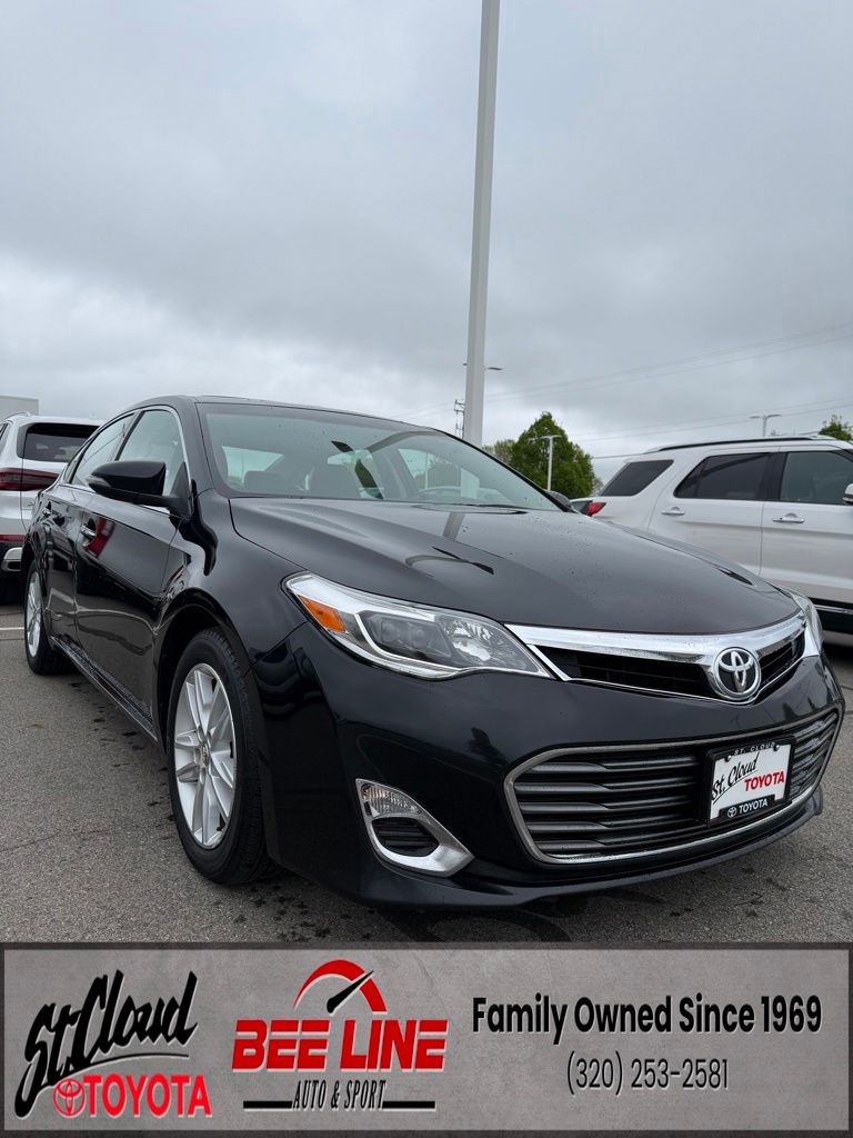 2013 Toyota Avalon XLE's photo