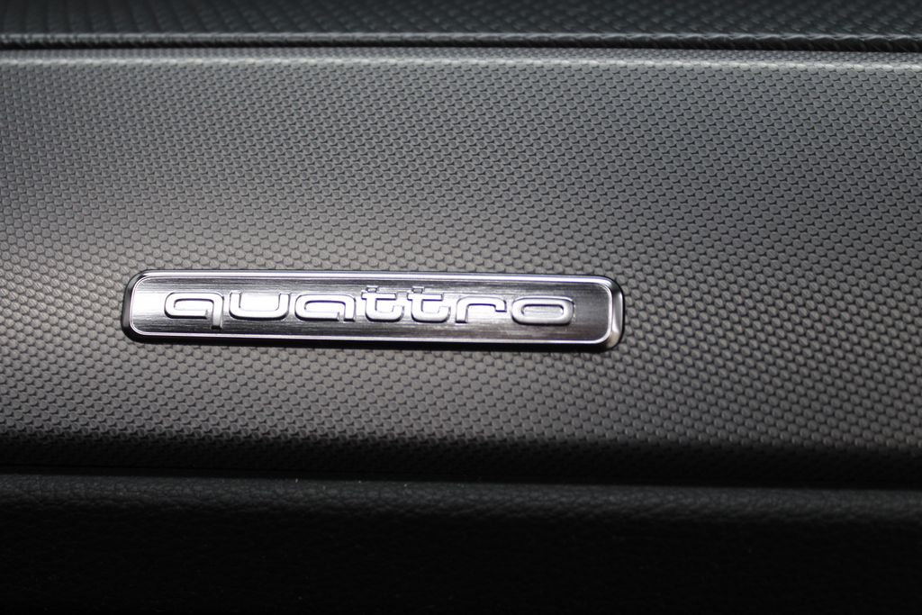 Thumbnail: 2023 Audi Q3 - 27