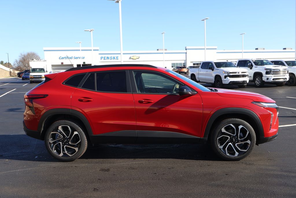 Thumbnail: 2026 Chevrolet Trax - 9