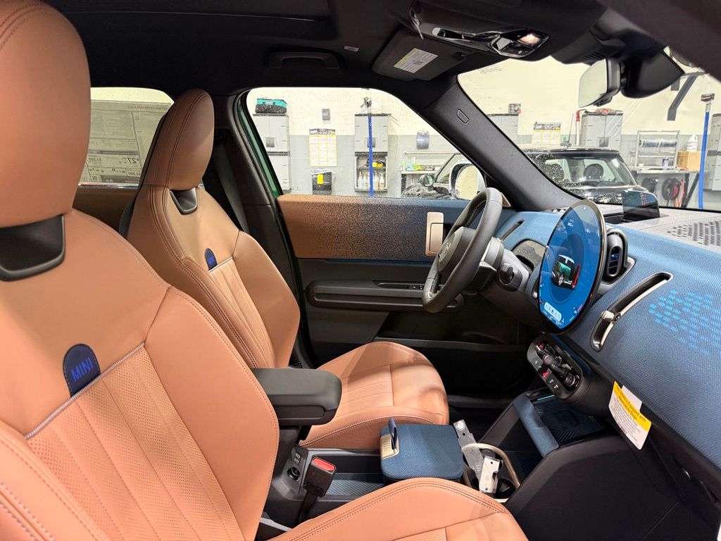 Thumbnail: 2027 MINI Cooper Countryman - 29
