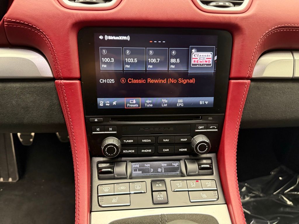 Thumbnail: 2022 Porsche  - 16