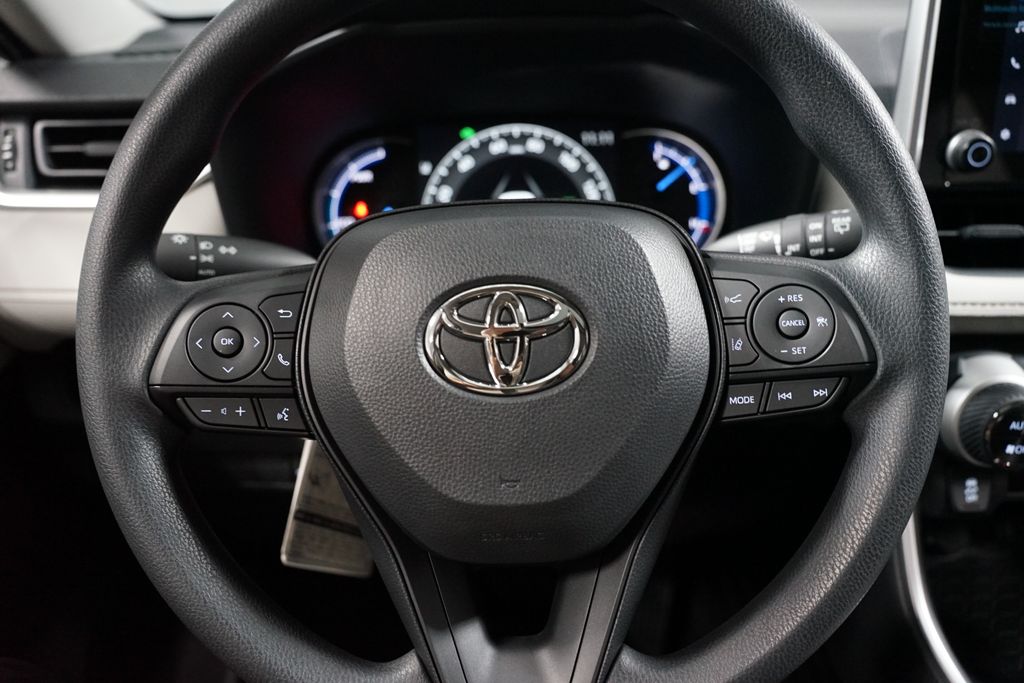 Thumbnail: 2025 Toyota RAV4 - 12