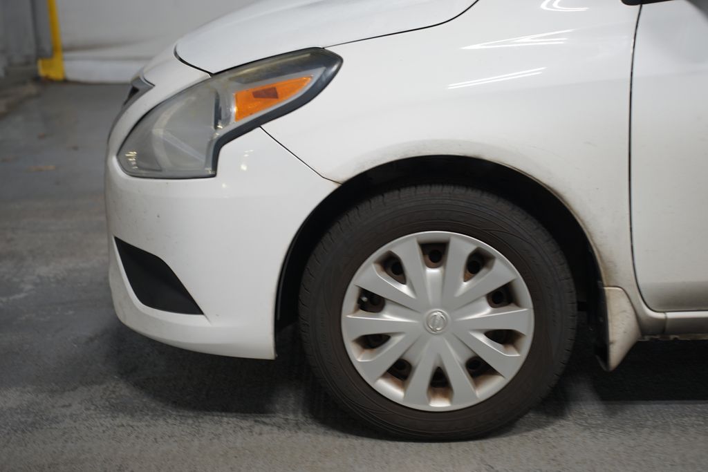 Thumbnail: 2015 Nissan Versa - 5