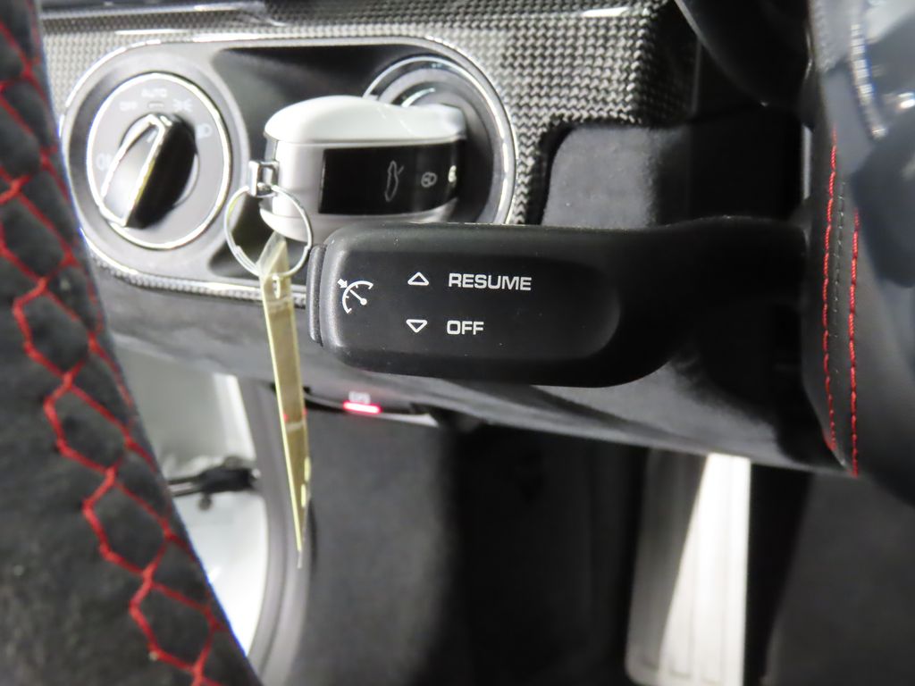 Thumbnail: 2014 Porsche 911 - 23