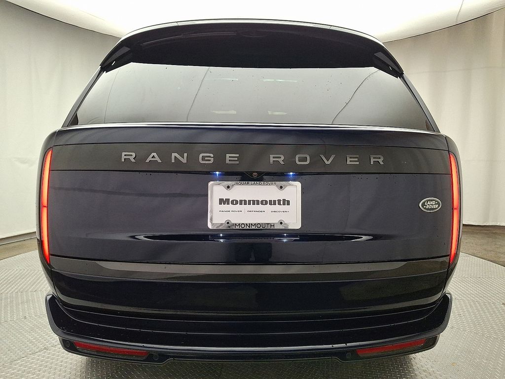 2023 Land Rover Range Rover SE 5