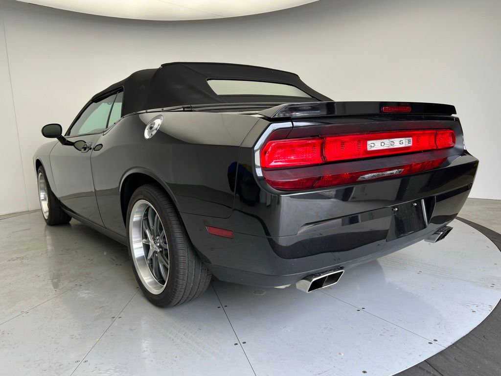 Thumbnail: 2010 Dodge Challenger - 3