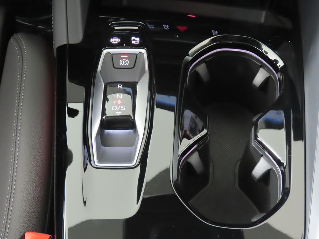 Thumbnail: 2025 Audi Q5 - 21