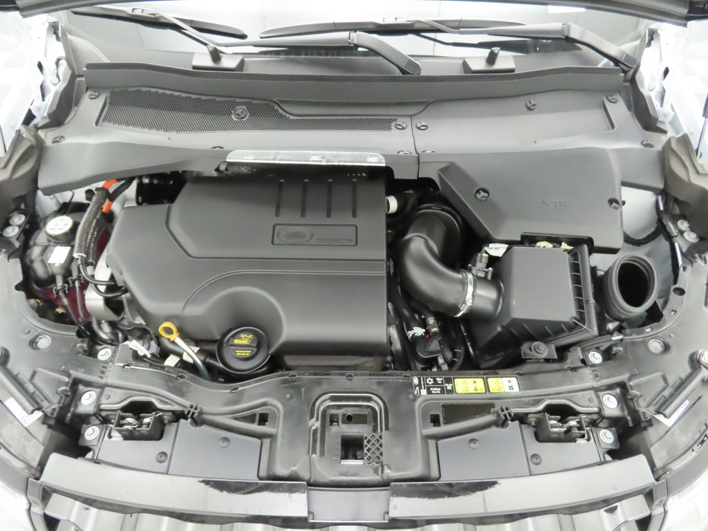 Thumbnail: 2025 Land Rover Discovery Sport - 29