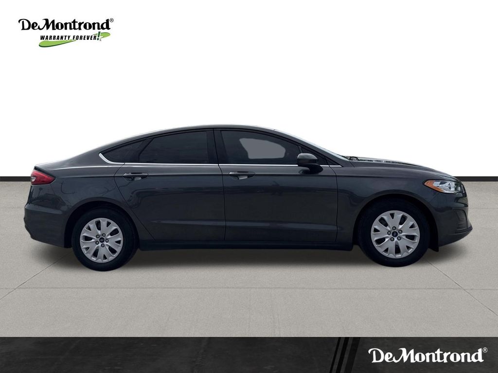 2020 Ford Fusion S - 3