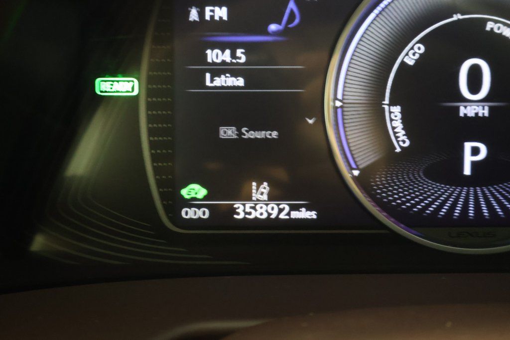 Thumbnail: 2019 Lexus ES - 17