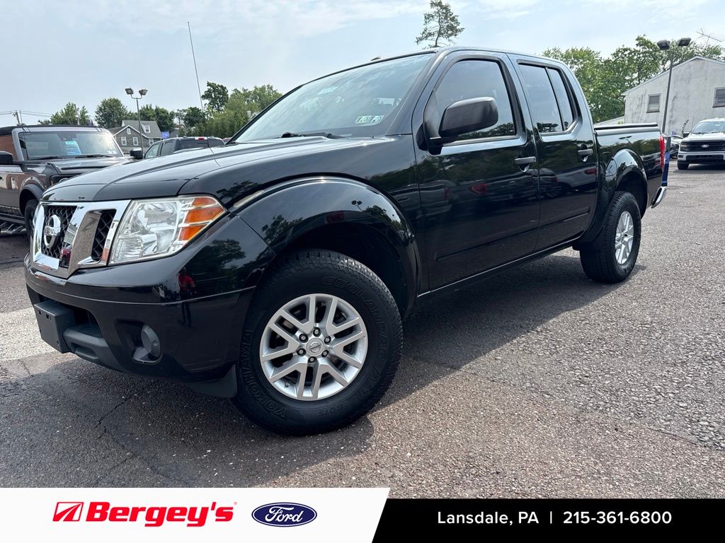 Super Black 2014 Nissan Frontier Pickup Truck Four-Wheel Drive 5-Speed Automatic Overdrive
