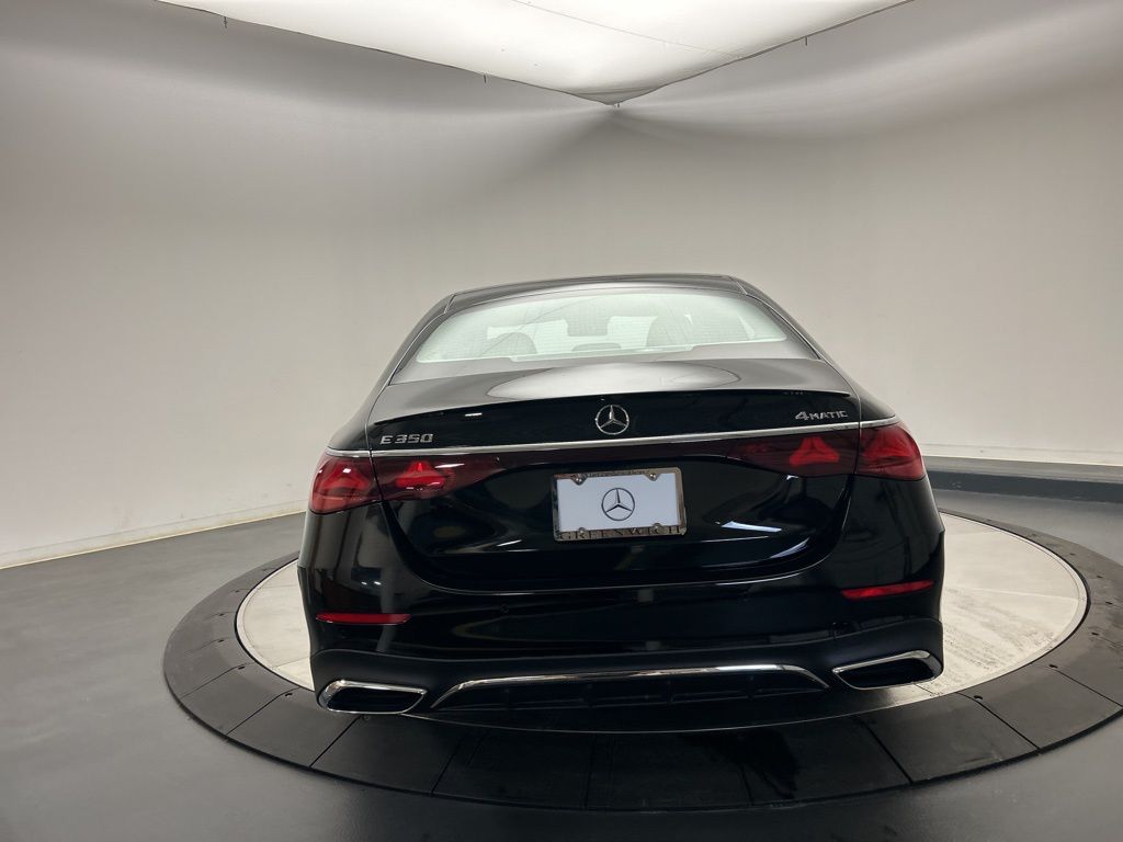 Thumbnail: 2025 Mercedes-Benz E-Class - 6