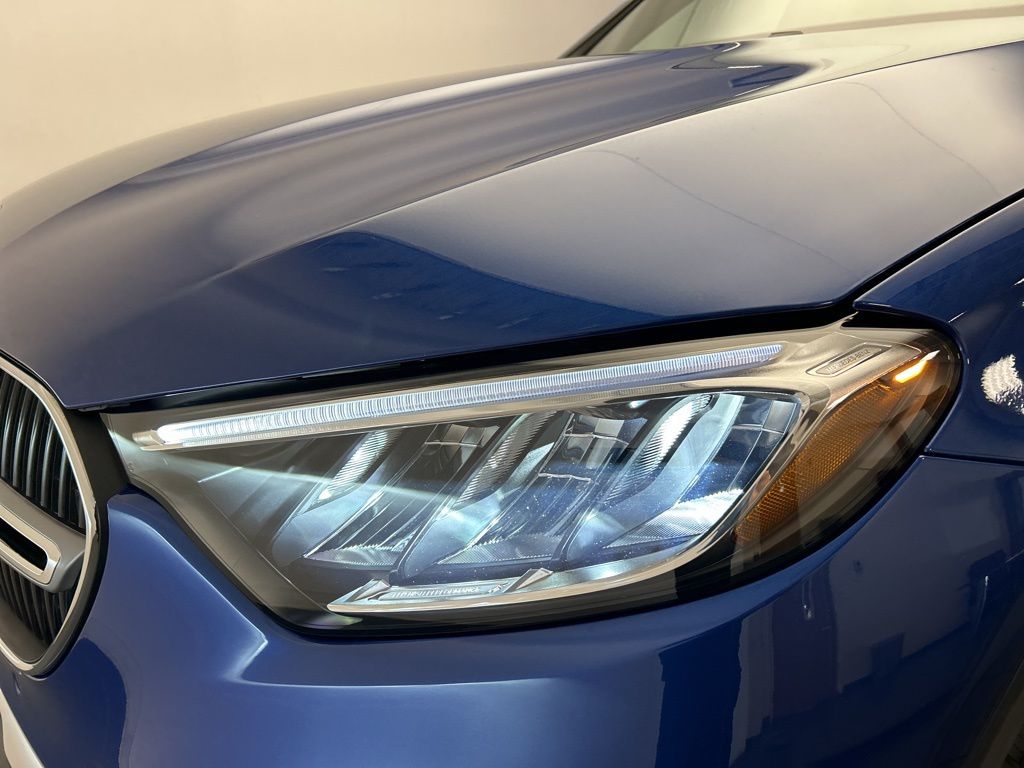 Thumbnail: 2026 Mercedes-Benz GLC - 9