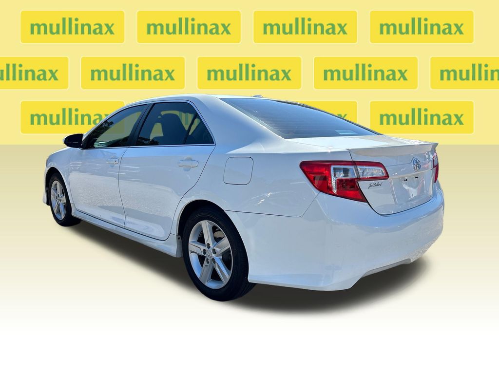 Used 2012 White Toyota SE image 3