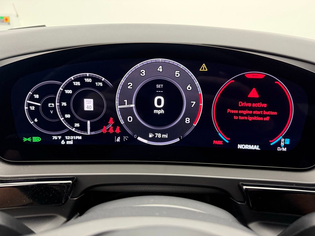 Thumbnail: 2026 Porsche Cayenne - 10