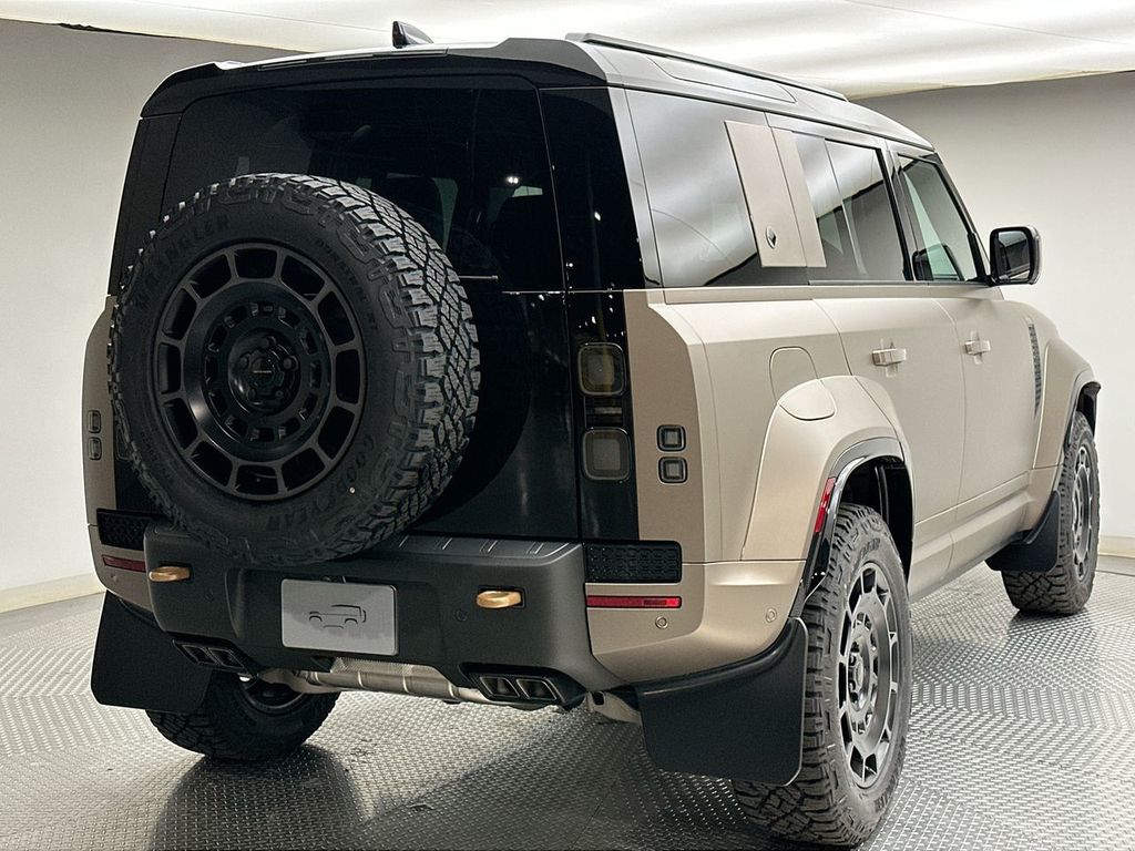 Thumbnail: 2026 Land Rover Defender - 13