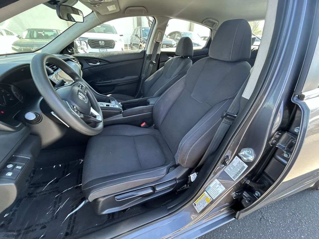 Thumbnail: 2021 Honda Insight - 11